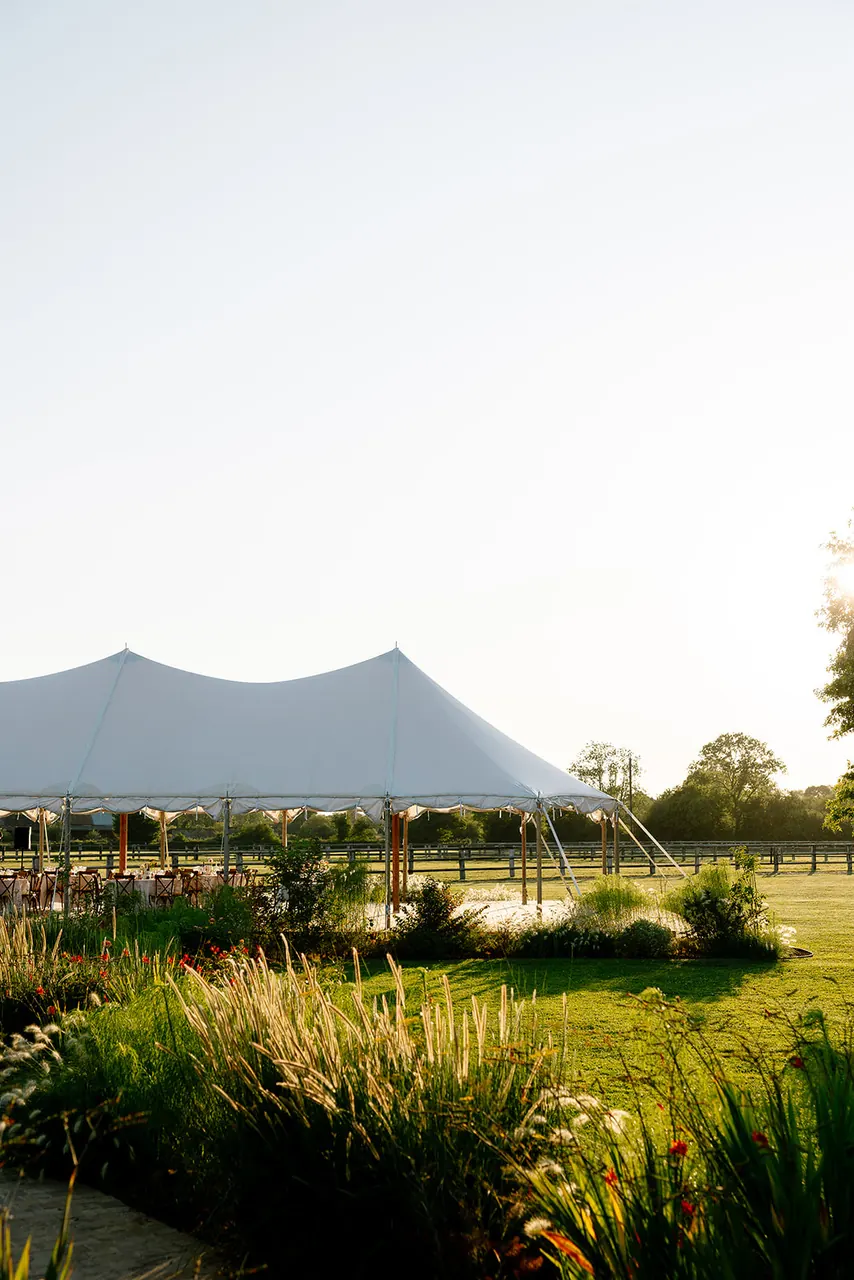 Marquee au coucher de soleil